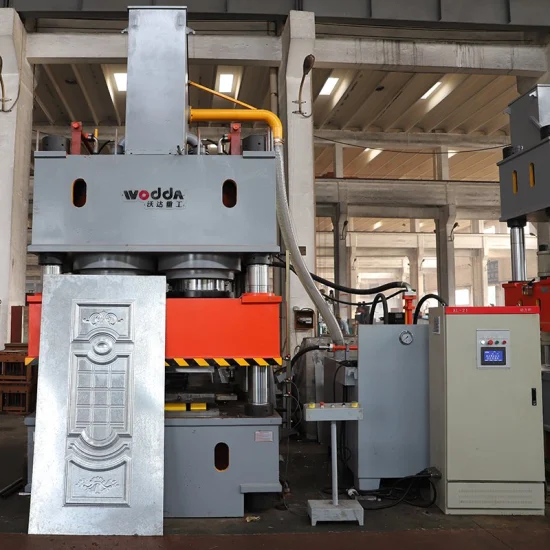 2500 tonnes/3000 tonnes de fer automatique à haute efficacité en acier panneau de porte en métal gaufrage peau de porte presse hydraulique/machine de pressage avec CE et ISO9001 double action